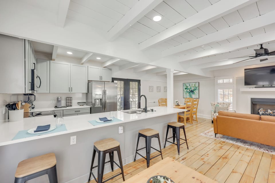 House (2 Bedrooms) | Interior