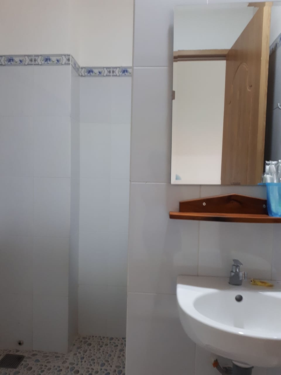 Family Double Room | Minibar, desk, free WiFi, bed sheets