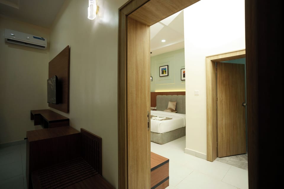 Superior Room, City View | Interior