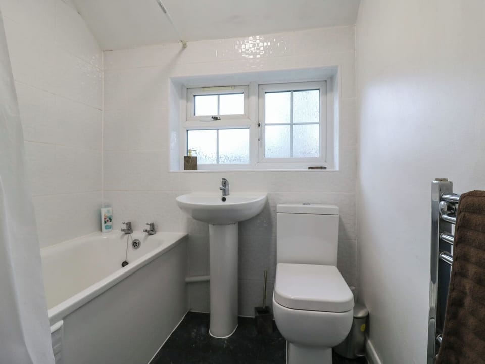 Headmasters Hollow Cottage in Watford