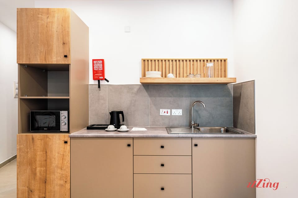 Deluxe Studio | Private kitchen