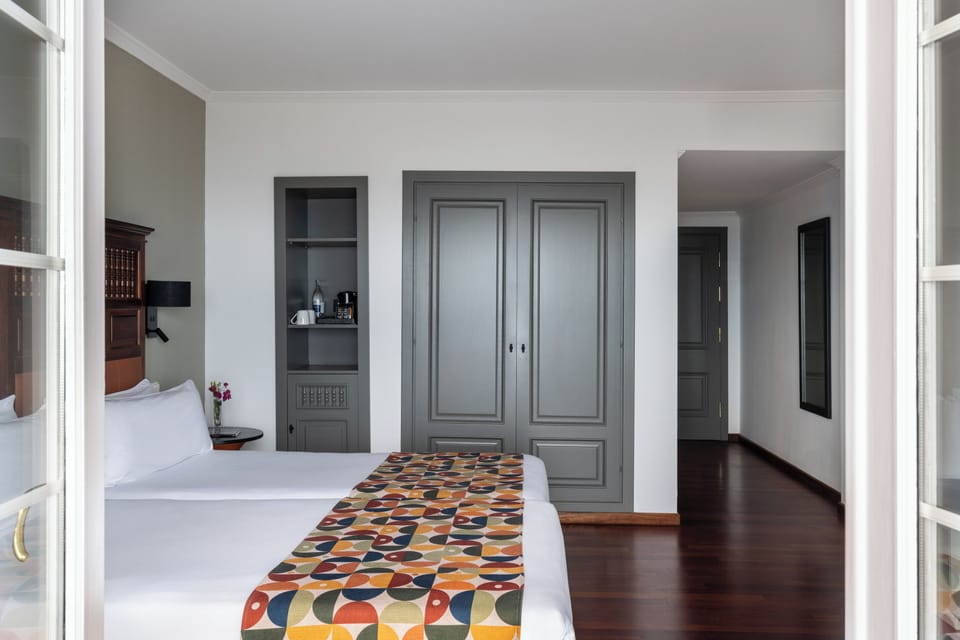 Superior Double Room, Sea View | Premium bedding, minibar, in-room safe, desk