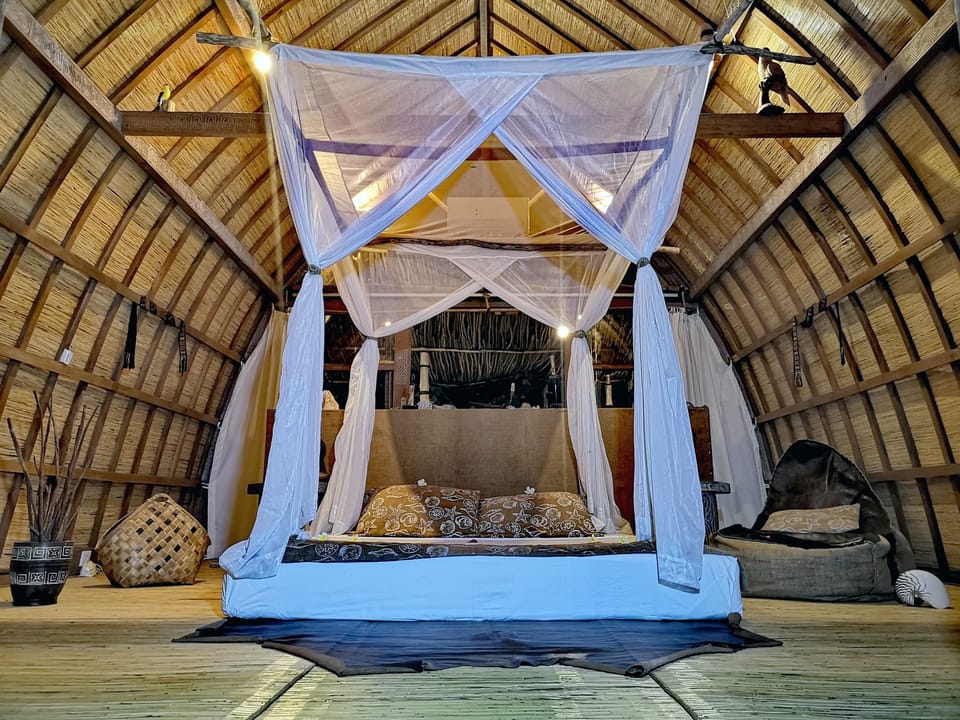 Family Cottage, Sea View | Frette Italian sheets, premium bedding, pillowtop beds, WiFi (free)