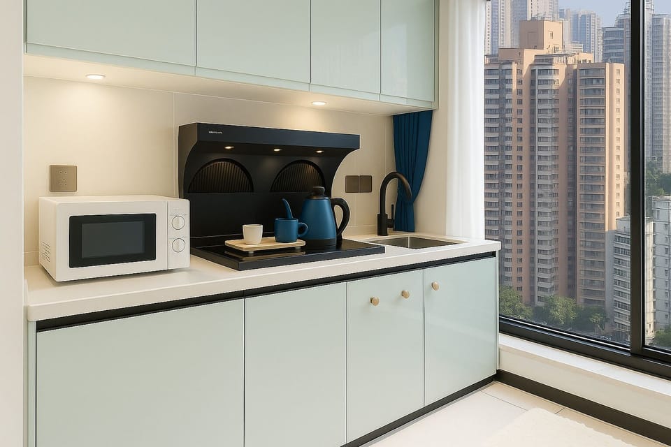 Family Apartment, City View | Private kitchen
