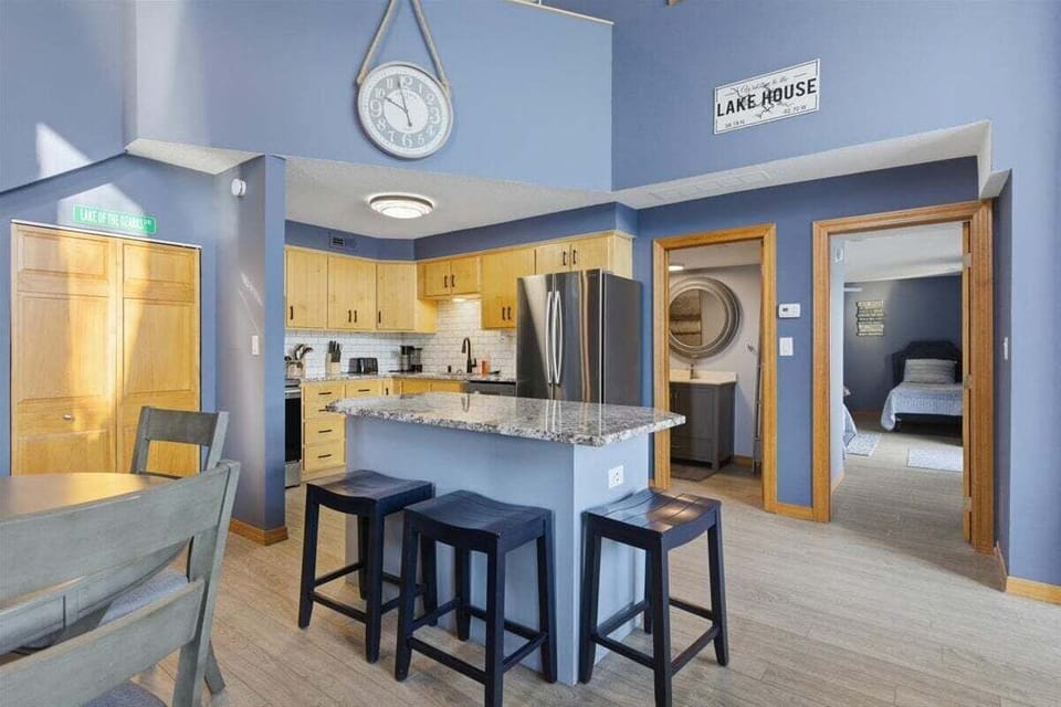 House, Multiple Beds, Patio (Highline Hideaway) | Private kitchen