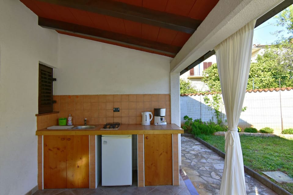 Apartment, 1 Bedroom, Patio, Garden View | Private kitchen