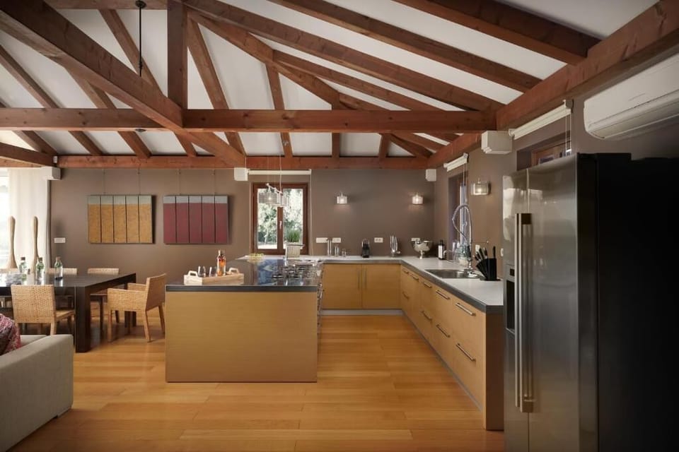 Villa, Patio, Courtyard View | Private kitchen | Electric kettle, toaster