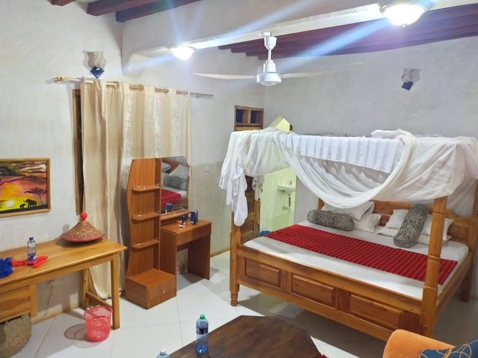 Standard Double Room, Garden View | Free WiFi, bed sheets