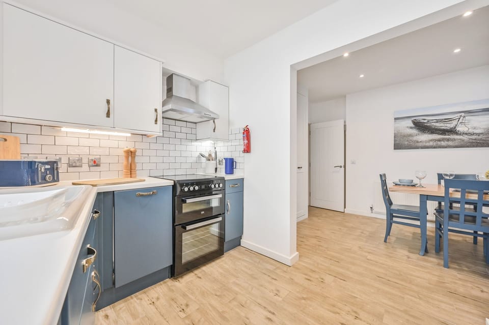 Fridge, microwave, dishwasher, toaster