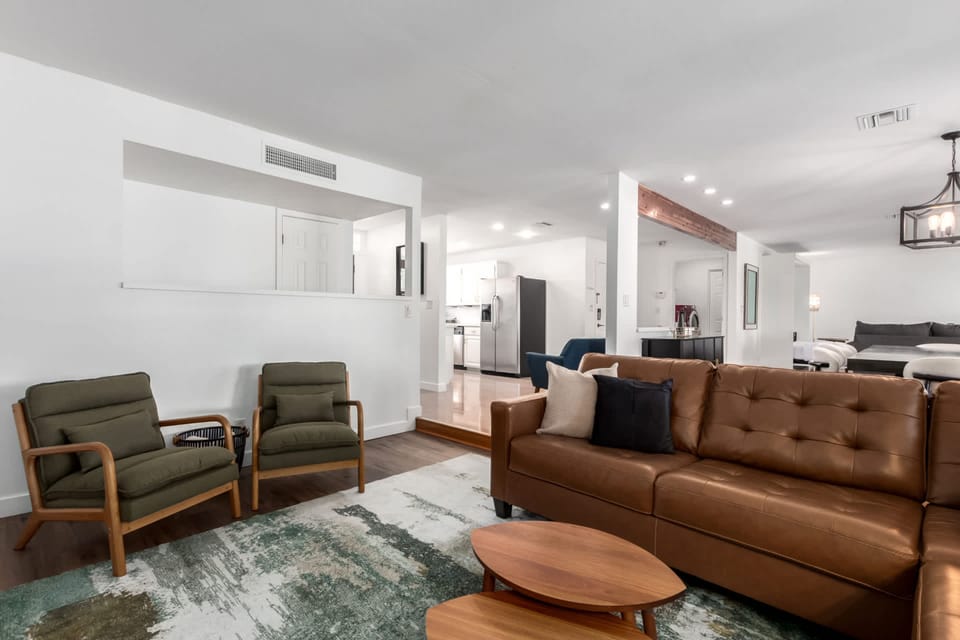 House | 4 bedrooms, high-speed internet