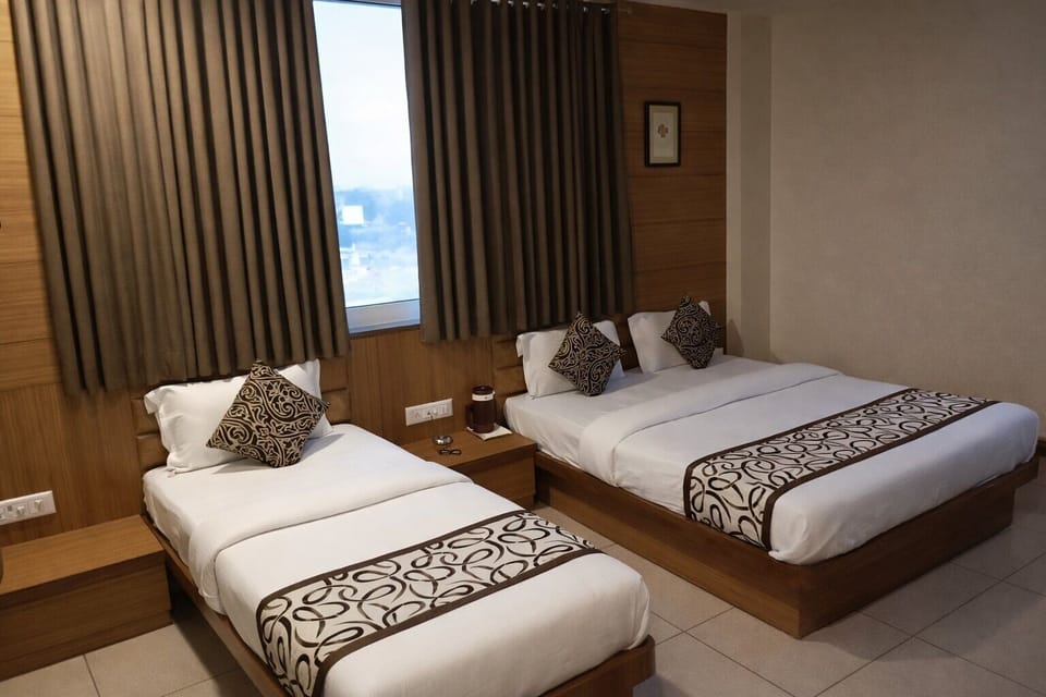 Deluxe Double Room, City View | Soundproofing, free WiFi