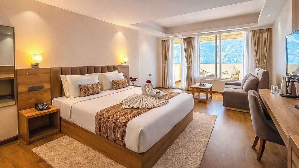 Executive Room, Balcony, Valley View | WiFi (free)