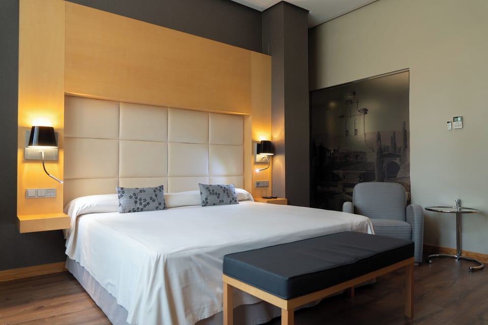 Superior Suite | Premium bedding, minibar, in-room safe, desk