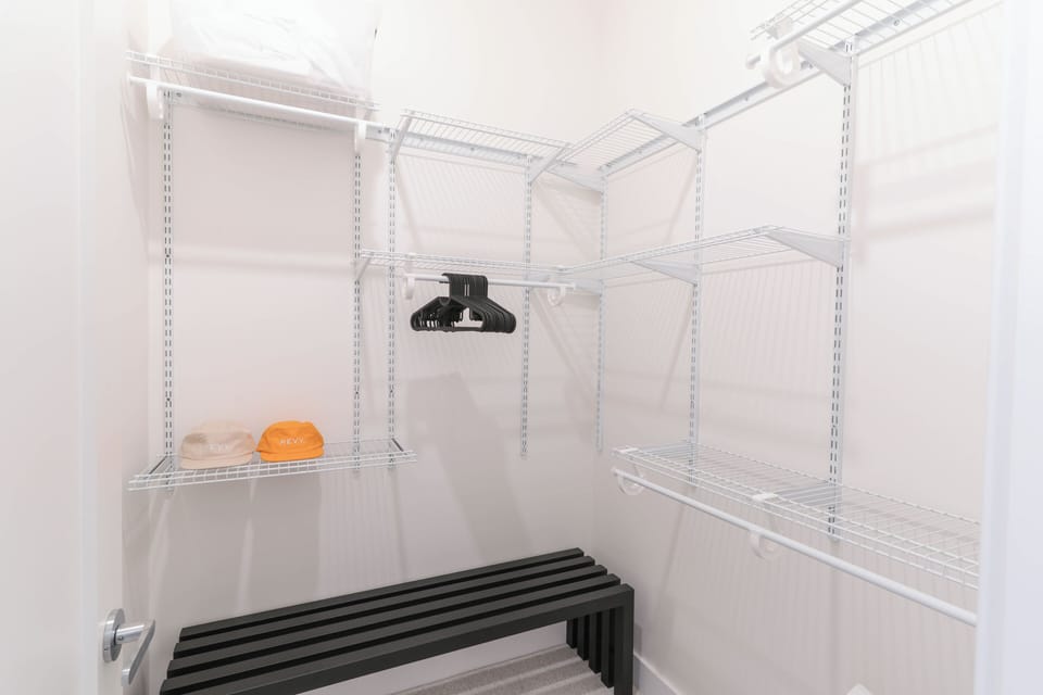 Deluxe Condo, Mountain View | Interior