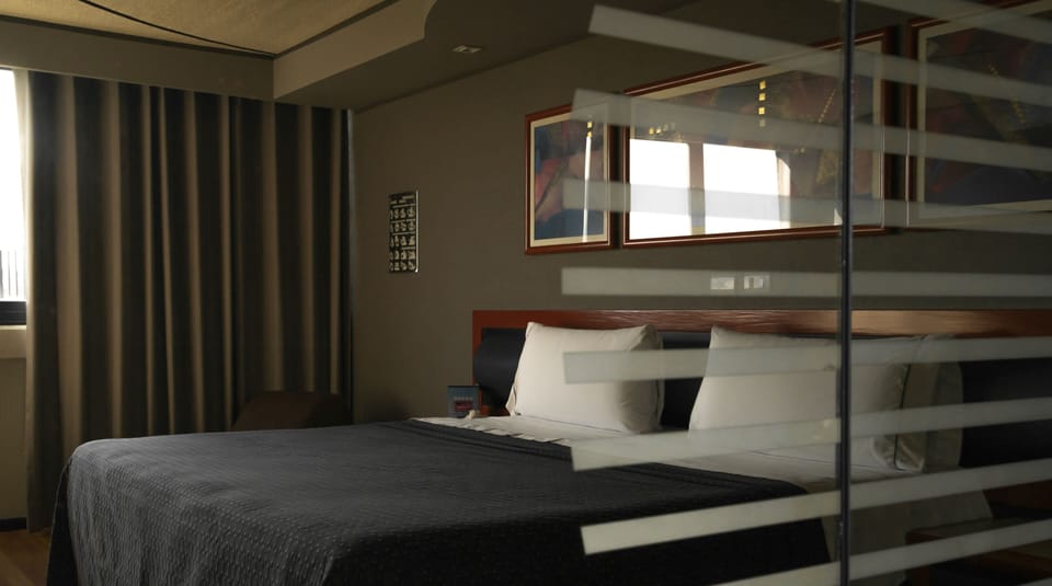 Standard Room | In-room safe, desk, free WiFi