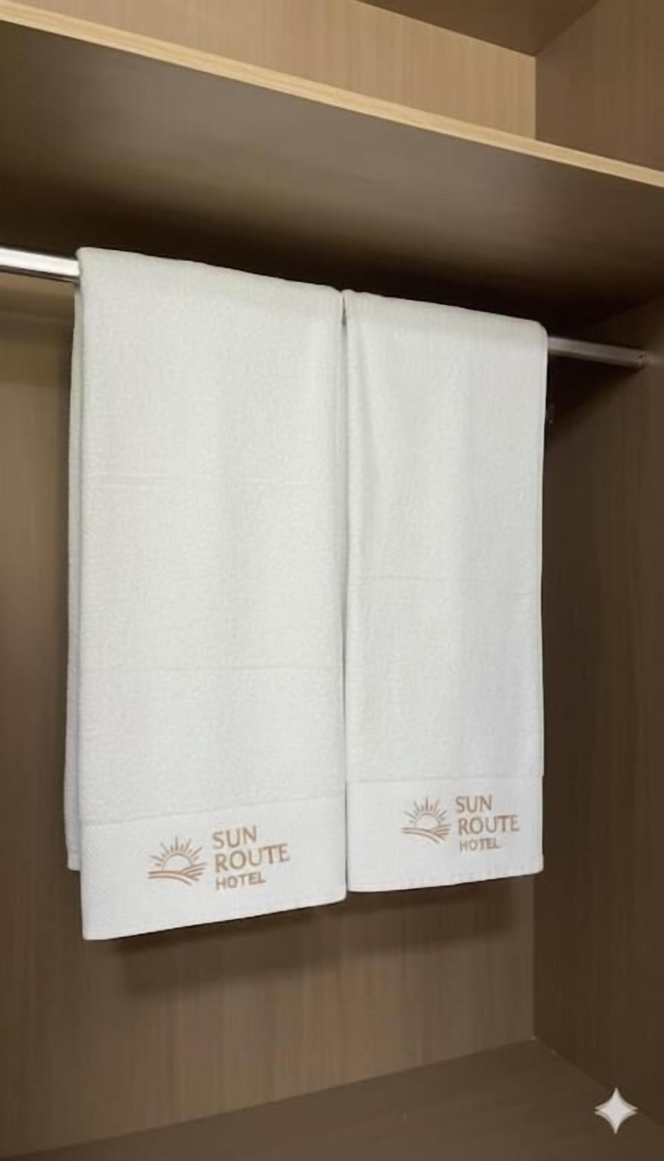 Double Room, 1 Double Bed, Housekeeping | Bathroom amenities | Towels, toilet paper