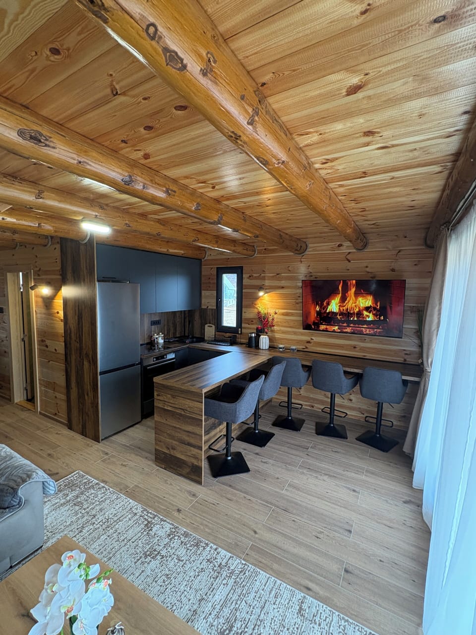 Luxury Villa, Mountain View | In-room dining