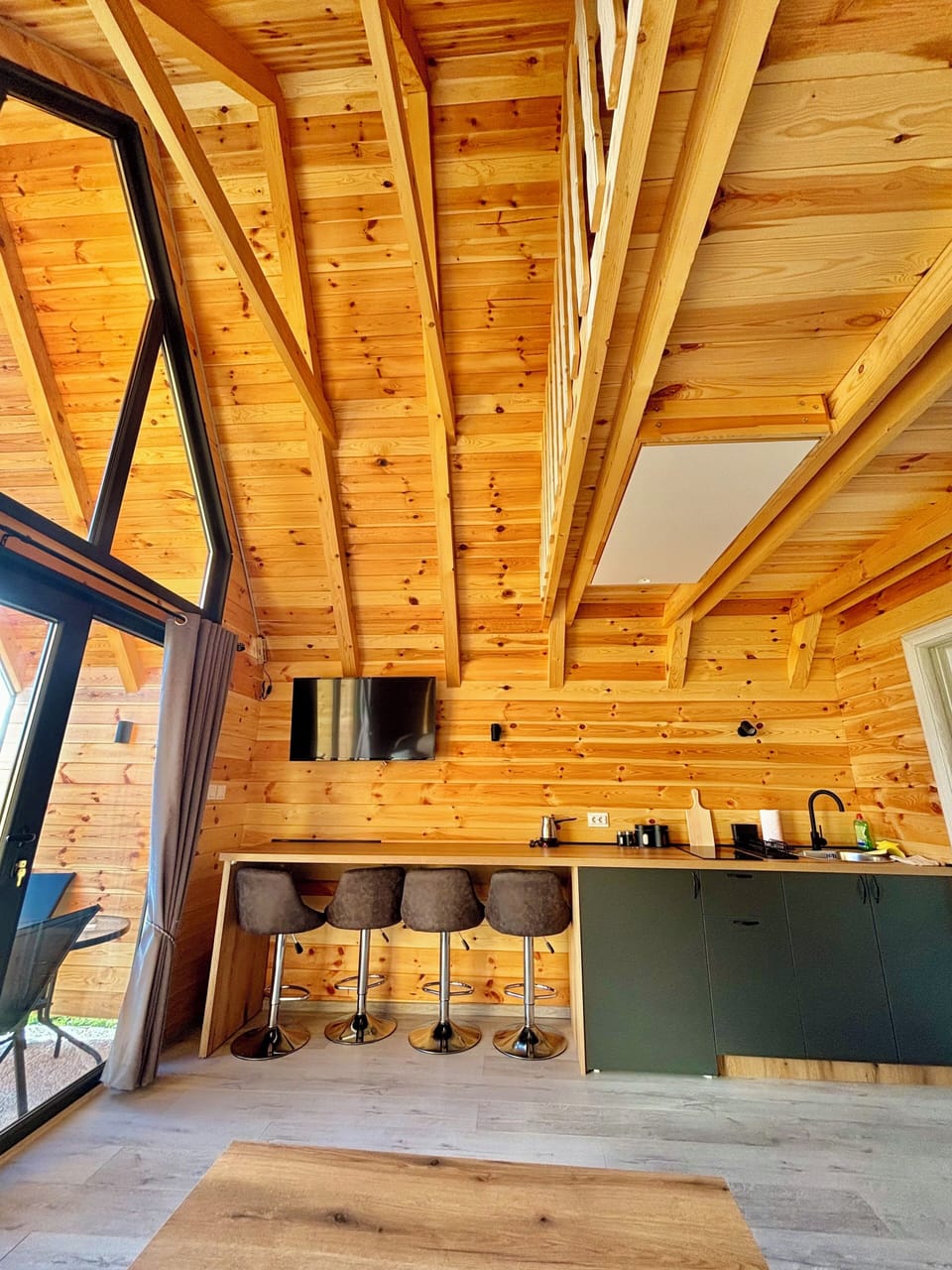 Luxury Cottage, 2 Bedrooms | In-room dining