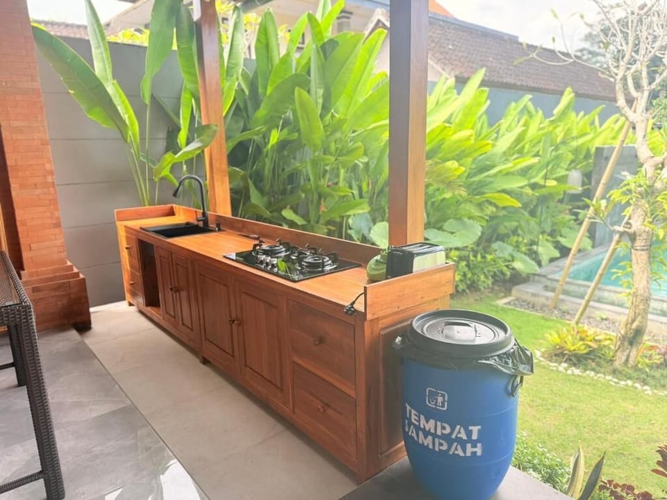 Suite, Pool View | Property grounds