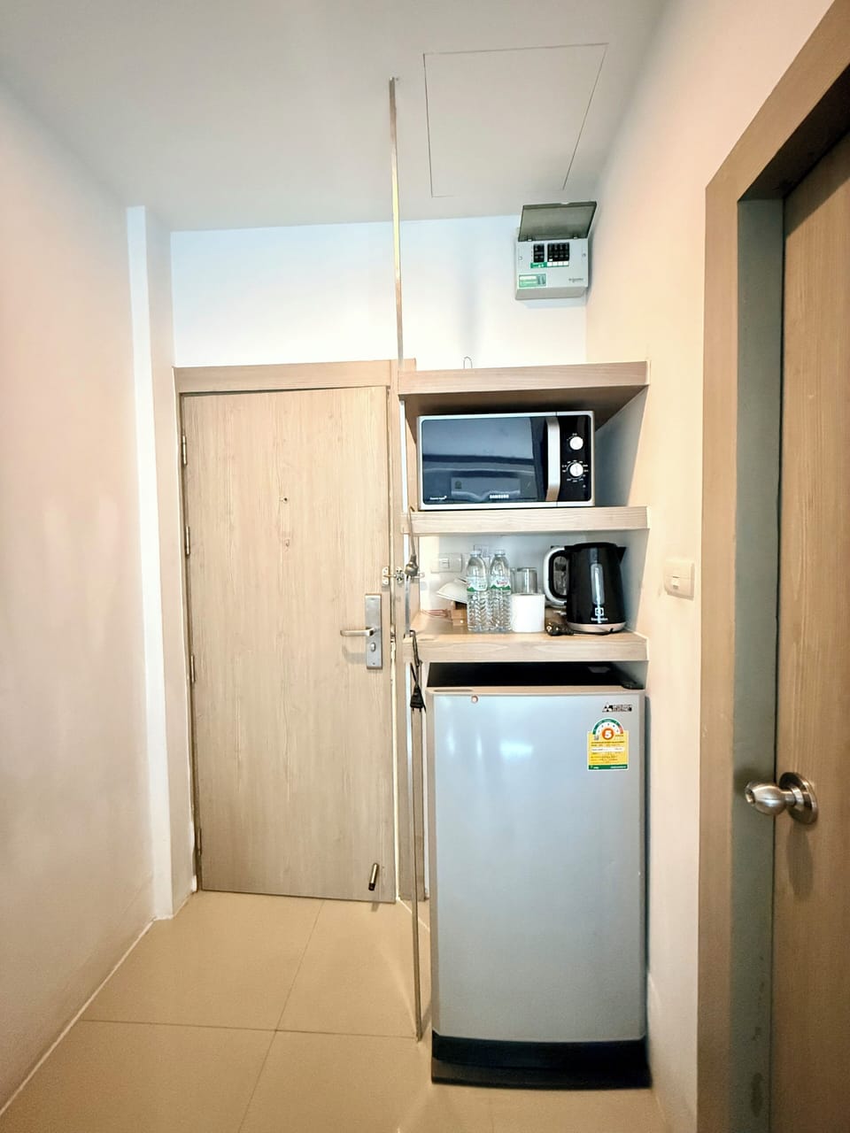 Basic Room, Balcony | Interior