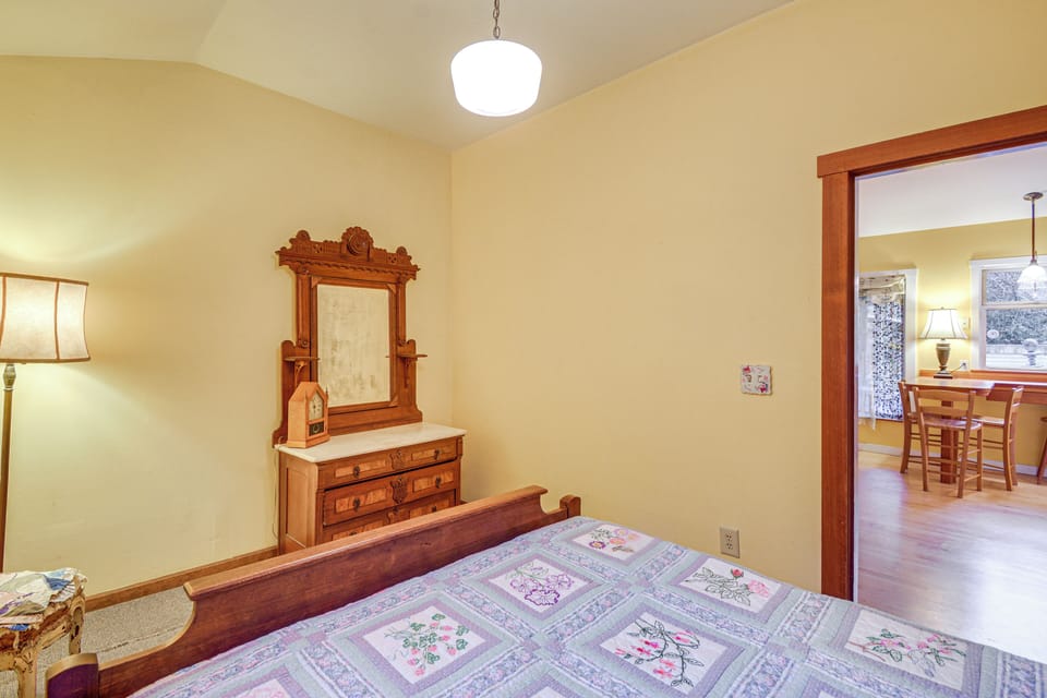 House (2 Bedrooms) | Interior