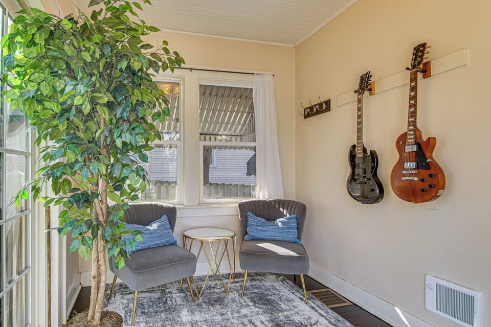 House (2 Bedrooms) | Interior