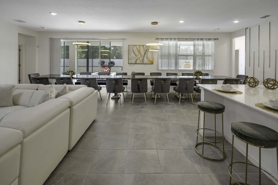 House | 15 bedrooms, high-speed internet