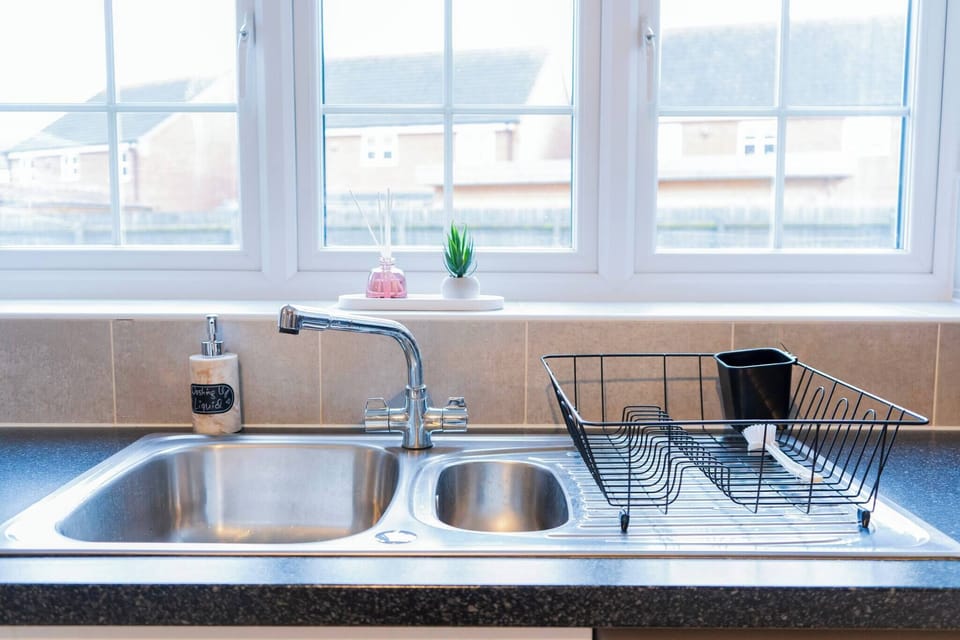 House, 3 Bedrooms | Private kitchen
