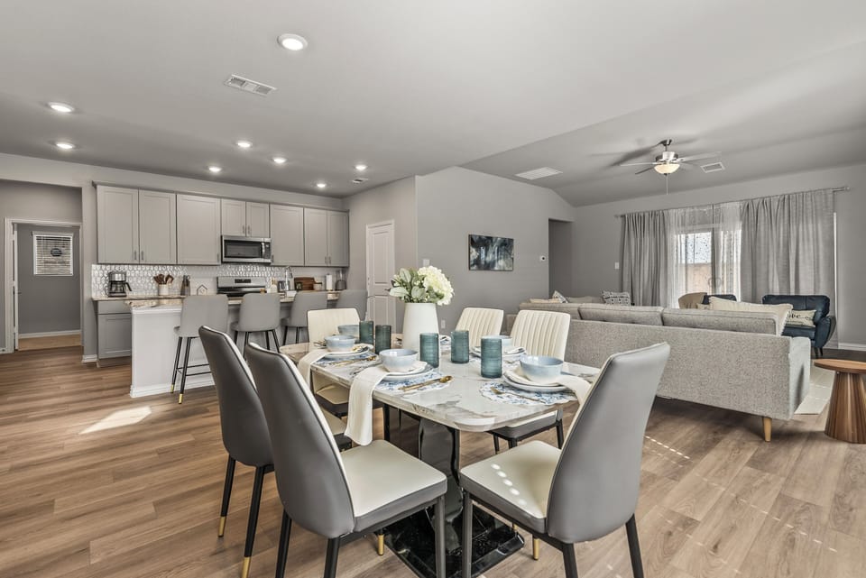Luxury House, Garden View | Dining