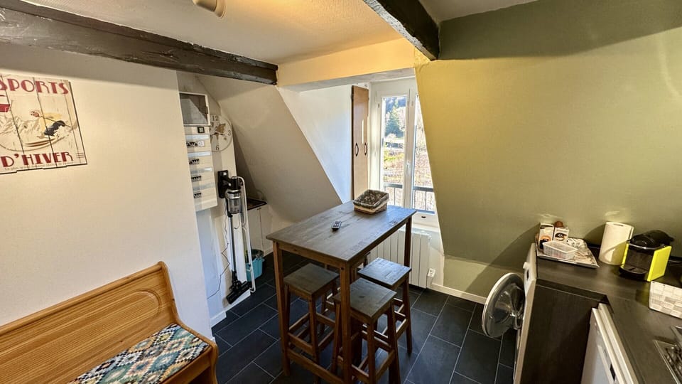 Apartment | Private kitchen | Highchair