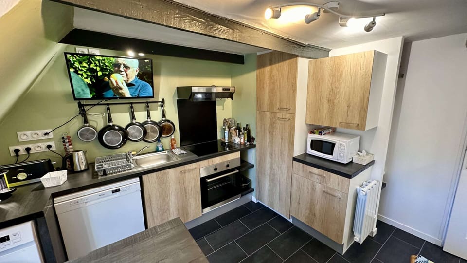 Apartment | Private kitchen | Highchair