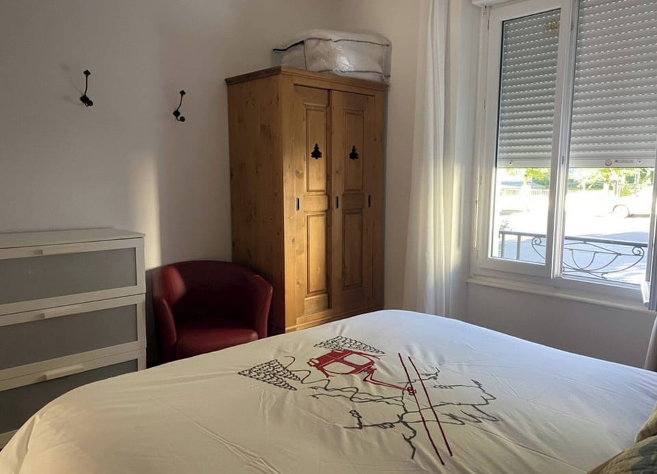 Apartment | 1 bedroom, iron/ironing board