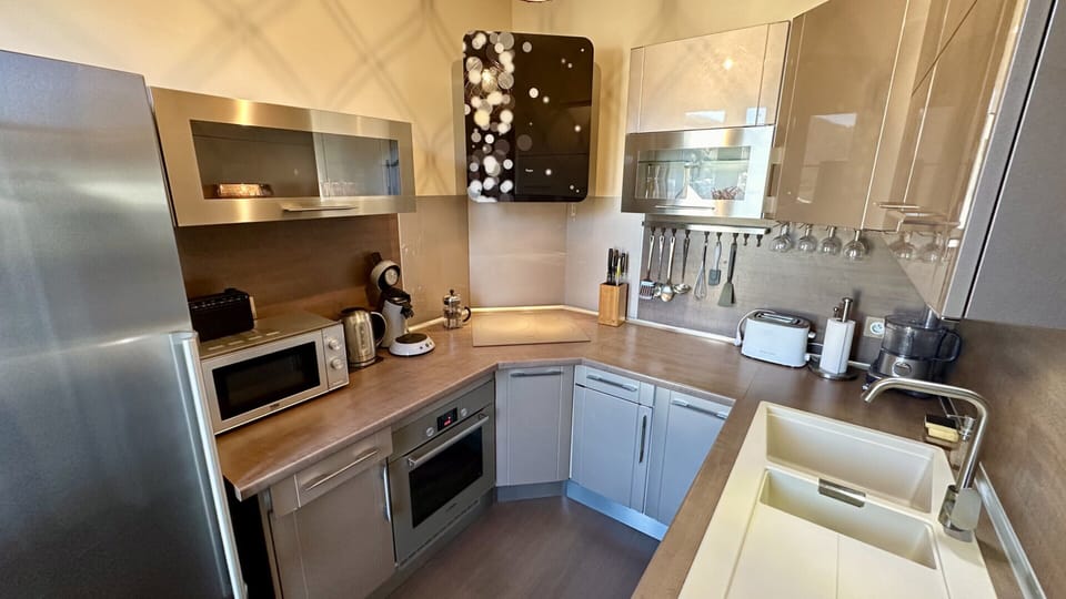 Apartment | Private kitchen | Highchair