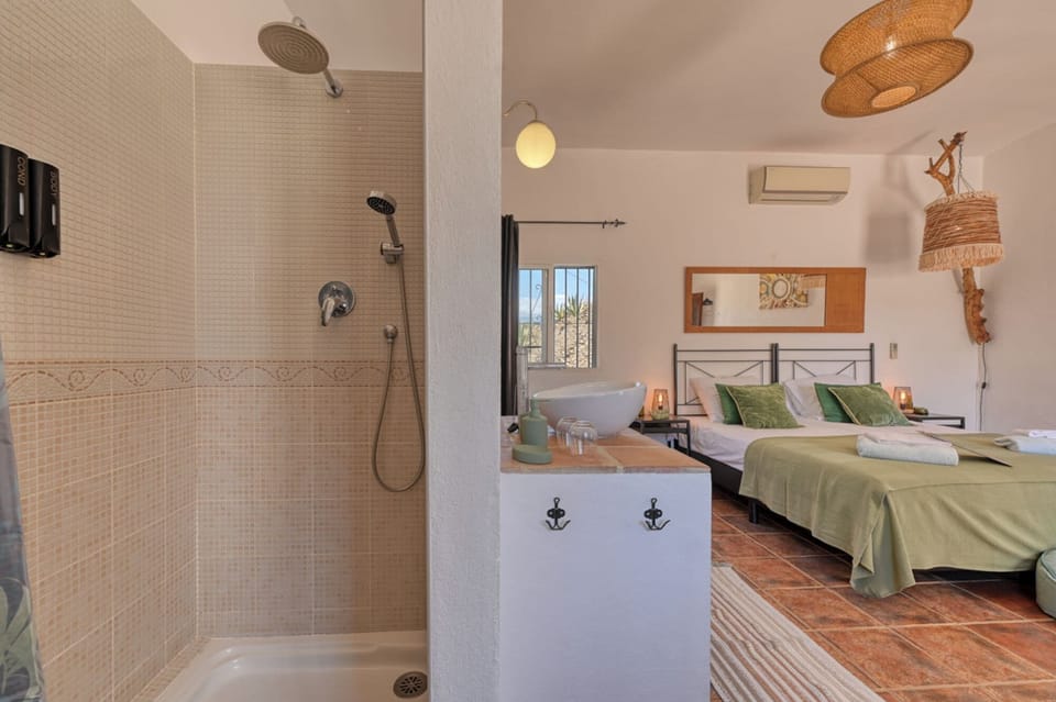 Comfort Double Room, Private Bathroom, Mountain View | WiFi (free)
