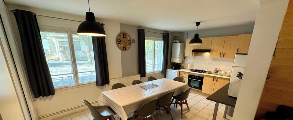 Apartment | Dining