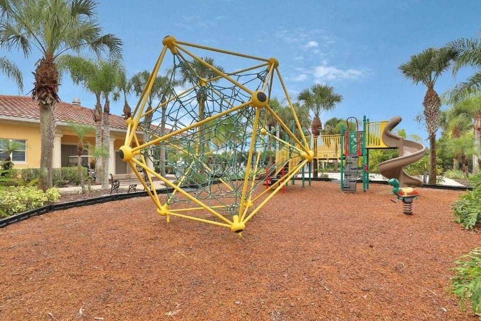 Very Near Disney 3 Bd Condo Walmart 1 Min Away 3 Bedroom Townhouse House in Osceola County