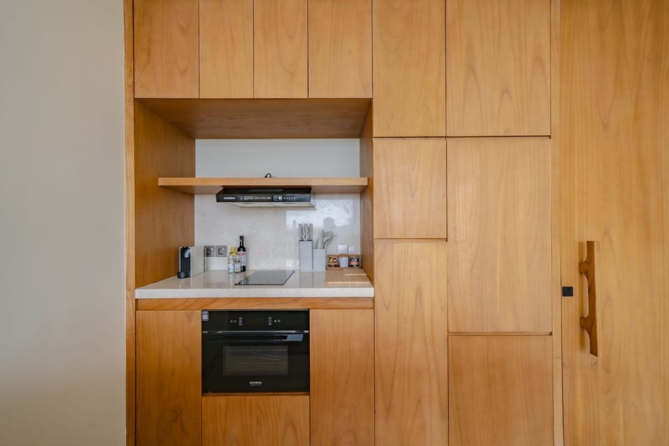 Deluxe Villa, 2 Bedrooms, Patio, Pool View | Private kitchen | Electric kettle, toaster