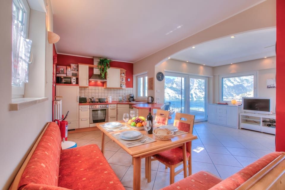Family Villa, 3 Bedrooms, 2 Bathrooms, Mountainside (Villa Paradise View With Private Pool) | Private kitchen