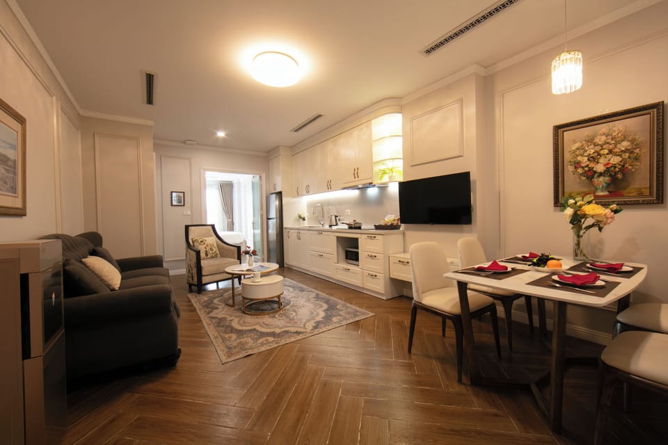 Superior Apartment, 2 Bedrooms, Balcony | Minibar, in-room safe, blackout drapes, soundproofing