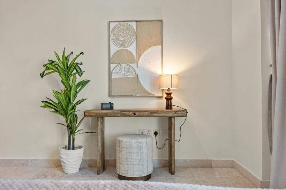 Apartment, Balcony, City View | Interior