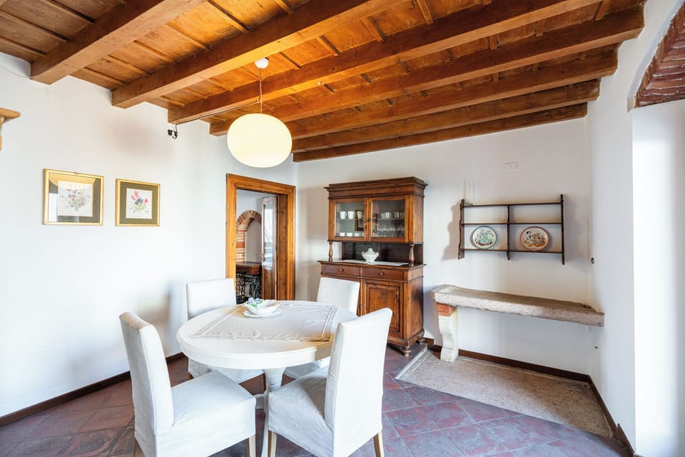 Apartment | Dining room