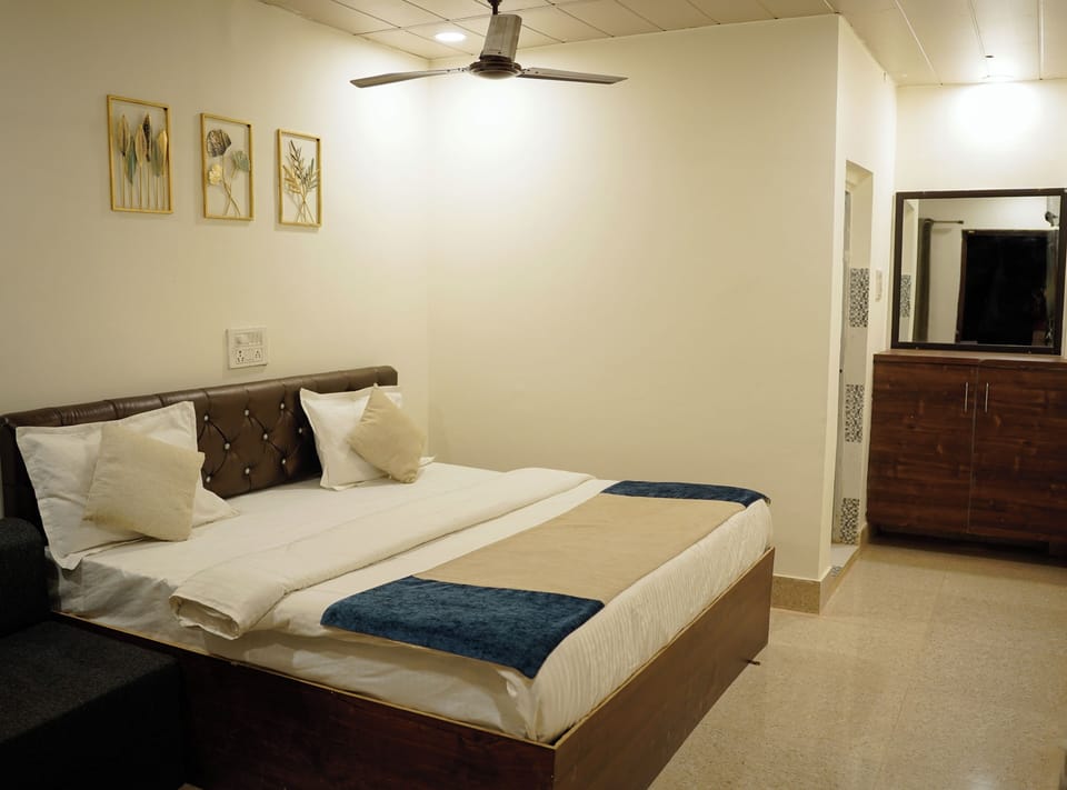 Premier Cottages | Individually furnished, free WiFi