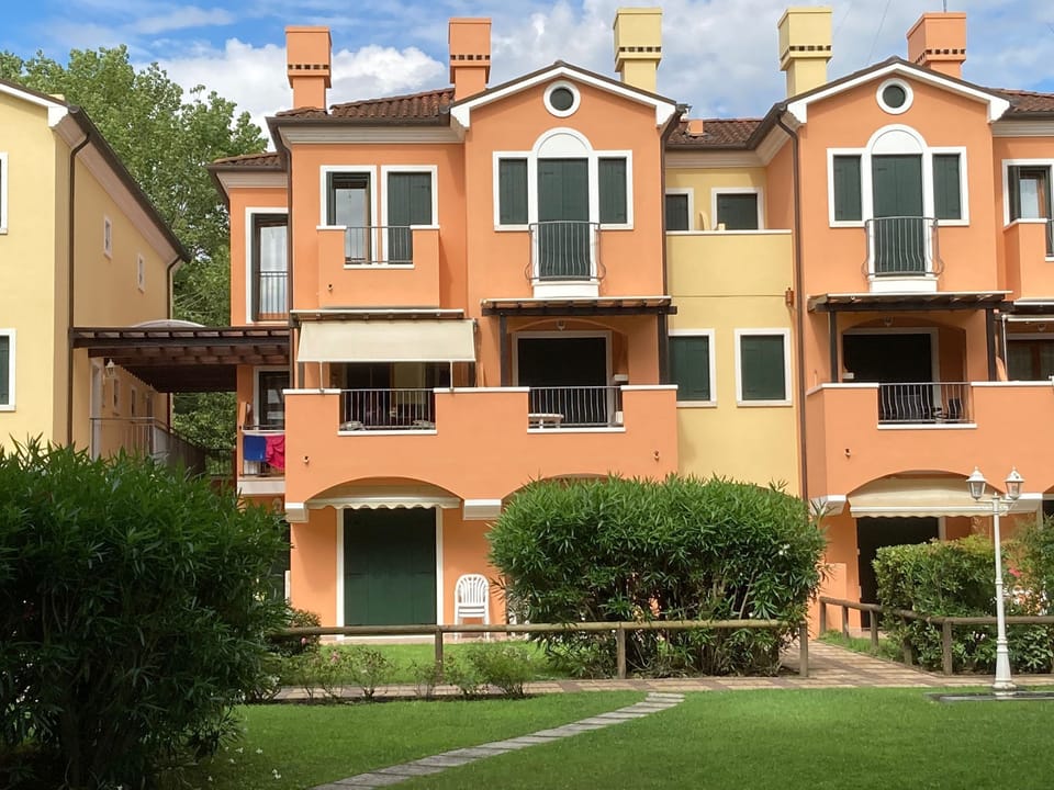 Apartment, 2 Bedrooms, Balcony, Garden View | Exterior