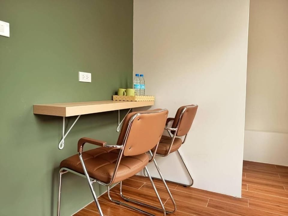 Standard Studio, Non Smoking, Canal View | Interior