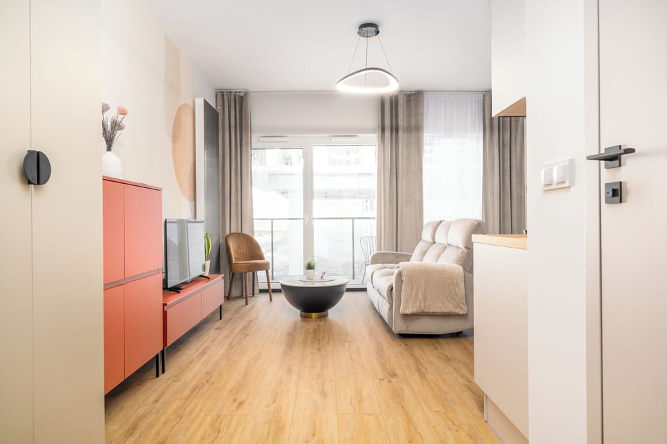 Comfort Studio Suite, River View | Blackout drapes, free WiFi