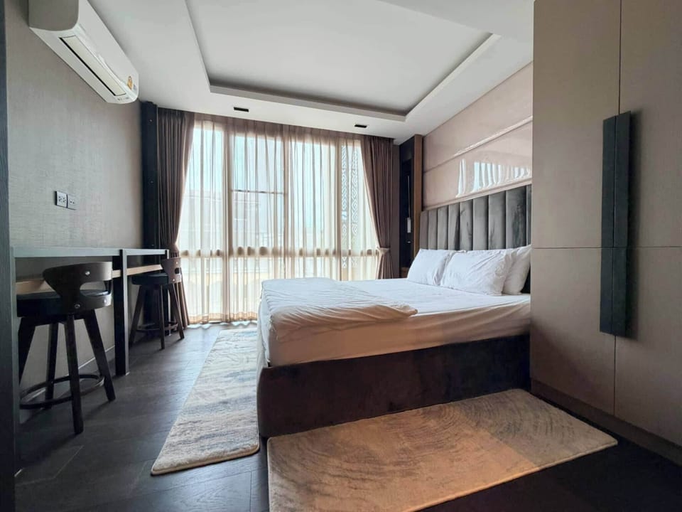 Room, 1 Bedroom, Accessible, Smoking | 1 bedroom