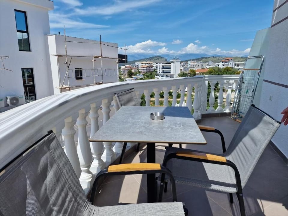 Deluxe Double Room | Terrace/patio