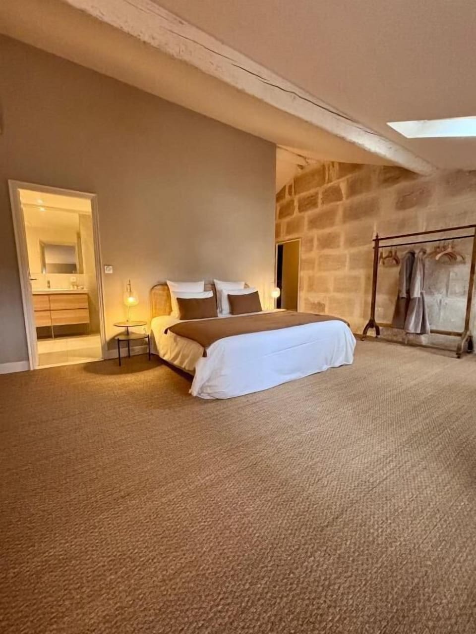 Premium Suite, 1 Bedroom, City View | In-room safe, blackout drapes, soundproofing, free WiFi