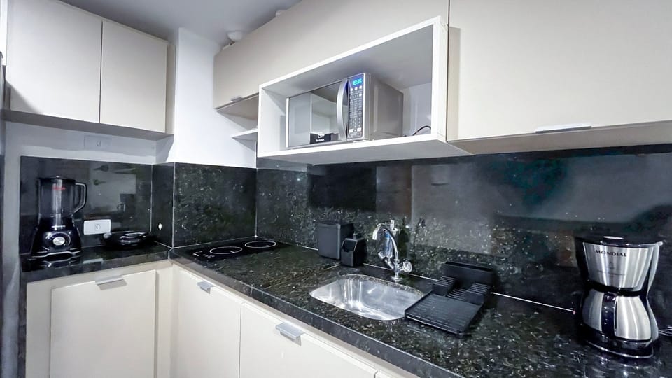 Basic Apartment | Private kitchen