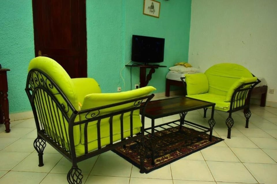 Deluxe Double Room | Free WiFi, bed sheets